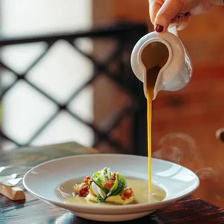 Hotel Jazz Market Square 3*