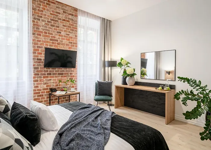 Hotel Jazz Market Square 3*