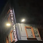Jazz Market Square Hotel 3*