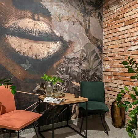 Jazz Market Square ホテル 3*