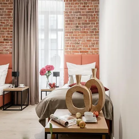 Jazz Market Square 3*